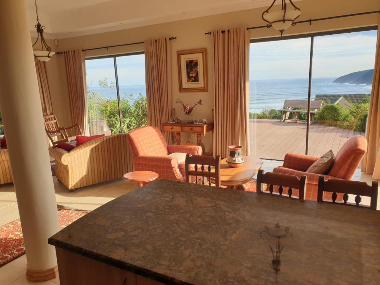 Views Villa *